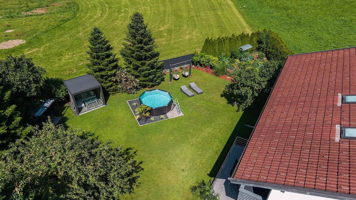 Pension Pirhofer Gartenansicht